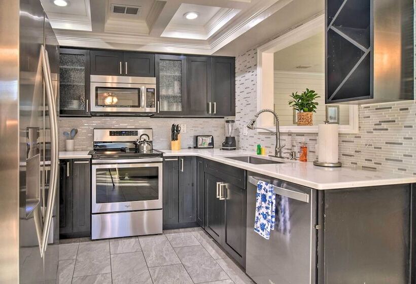 Family Friendly, Pastel Gem W/ Private Pool!