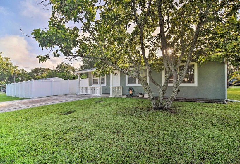 Family Friendly, Pastel Gem W/ Private Pool!