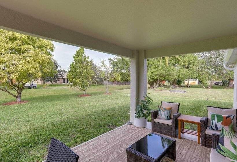 Family Friendly Port St Lucie Home W/ Patio!