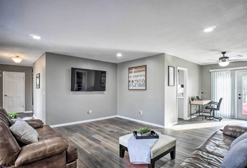 Family Friendly Springfield Home W/ Yard!