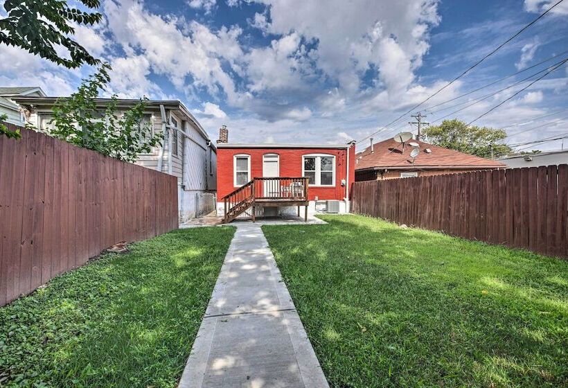 Family Friendly St Louis Home < 6 Mi To Dtwn!