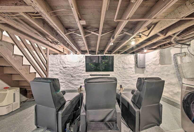 Family Friendly St Louis Home < 6 Mi To Dtwn!