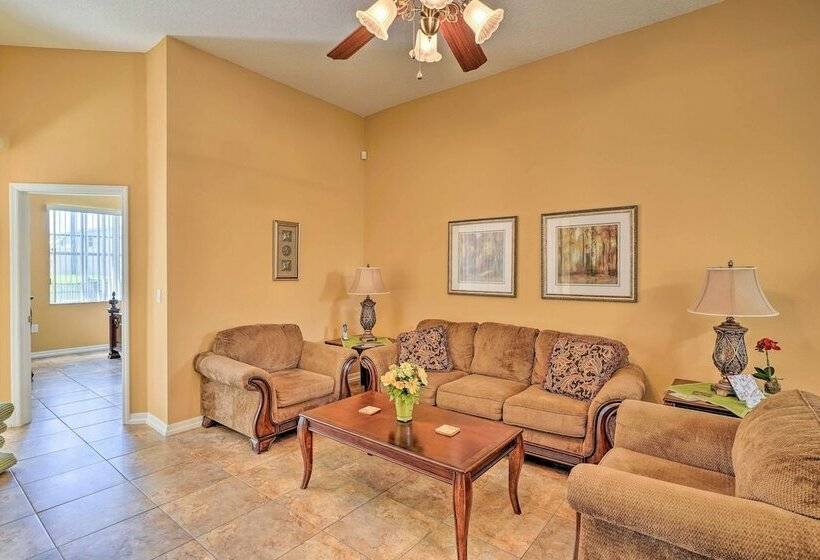 Familyfriendly Escape W/ Boat Slip Access!