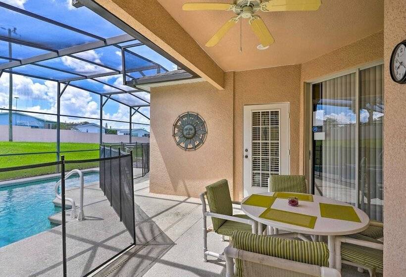 Familyfriendly Escape W/ Boat Slip Access!