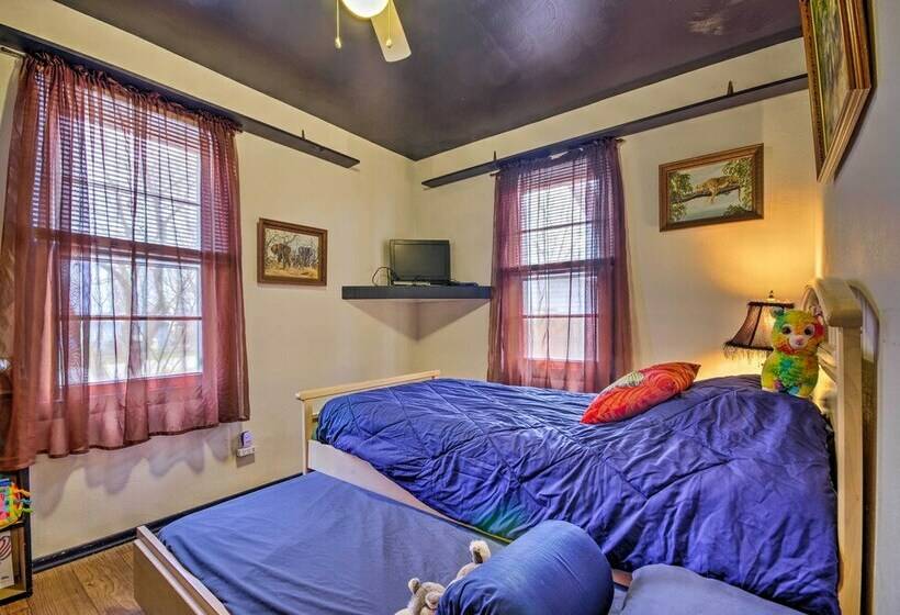 Familyfriendly Home Near Maramec Spring Park!