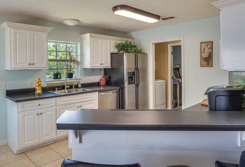 Pet Friendly Pcb Home W/ Hot Tub, Near Beaches!