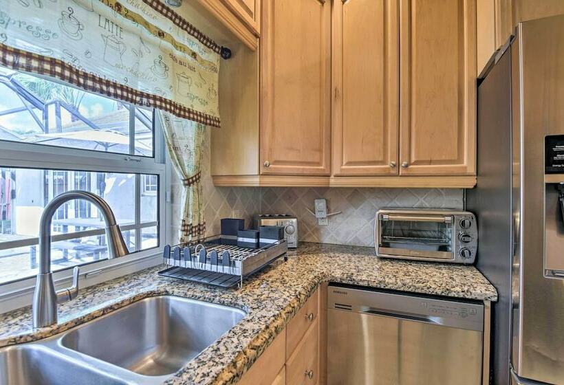 Golden Tropics    Sunny Gem W/ Patio & Pool!