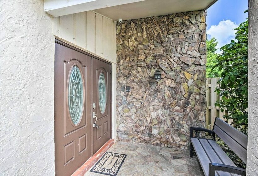 Golden Tropics    Sunny Gem W/ Patio & Pool!