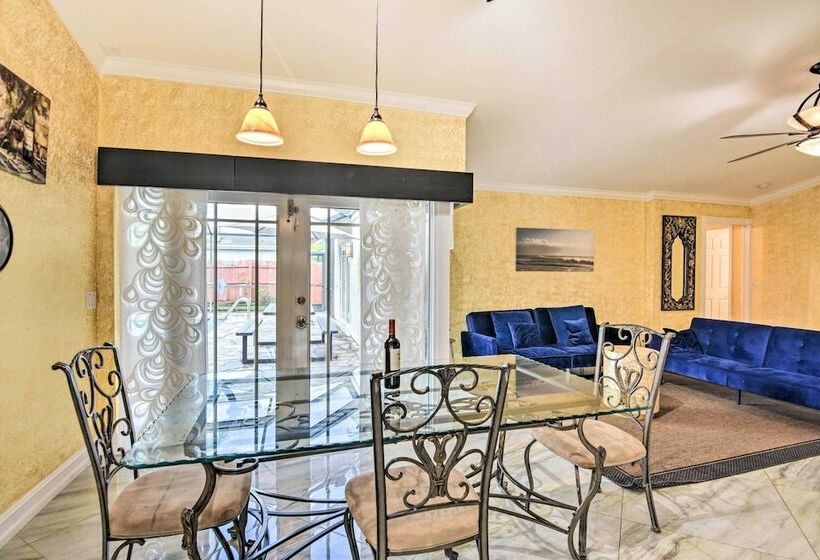 Golden Tropics    Sunny Gem W/ Patio & Pool!