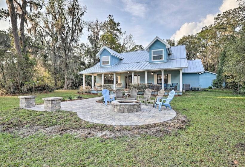 Gorgeous Waldo Home W/ Dock On Santa Fe Lake!