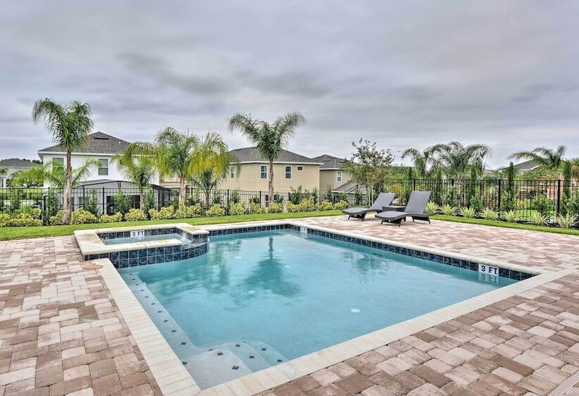 5 Mi To Disney: Oasis W/ Pool & Patio