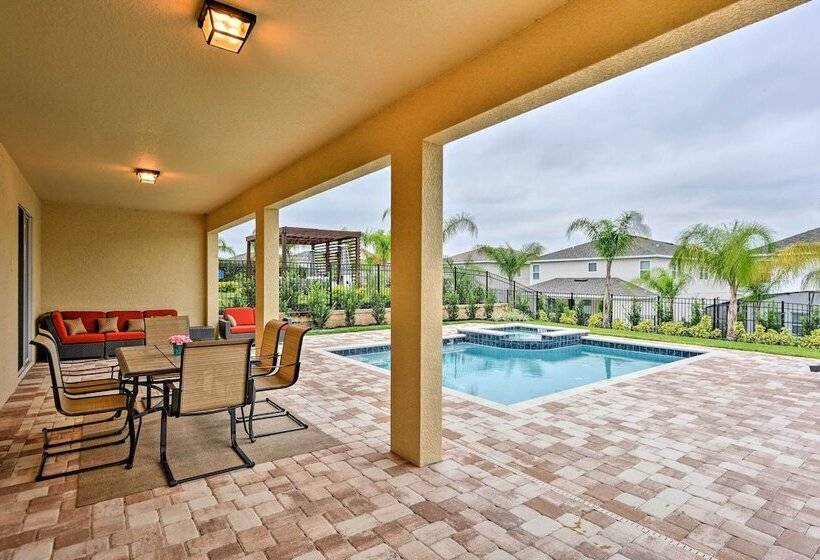 5 Mi To Disney: Oasis W/ Pool & Patio