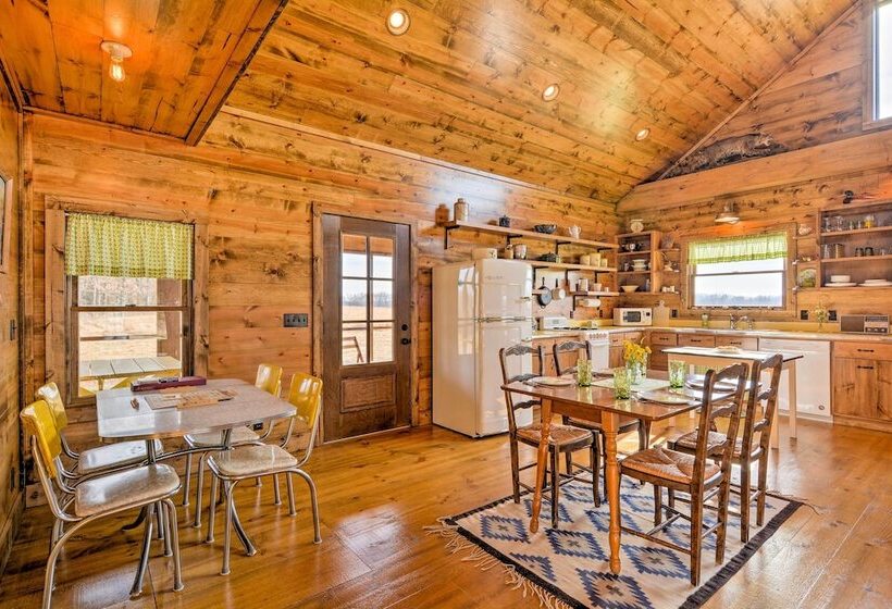 Greenfield Cabin W/ Screened In Porch & Fire Pit!