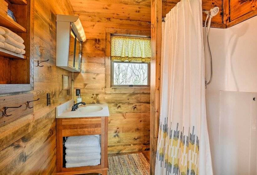 Greenfield Cabin W/ Screened In Porch & Fire Pit!