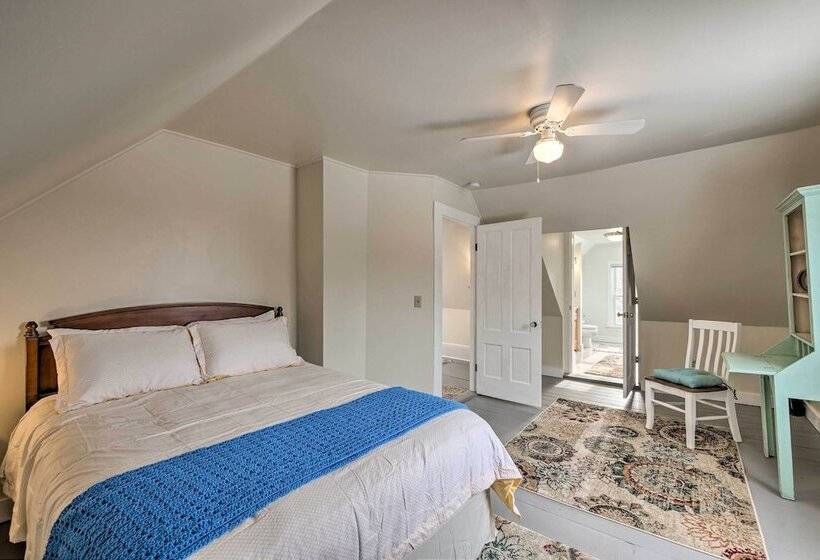 Historic Waldoboro House Near Lakes, Boating, Etc!