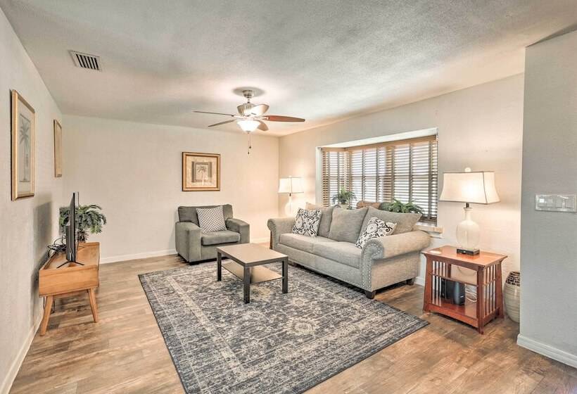 Deltona Lake House, Day Trip To Disney & Universal