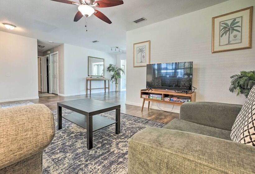 Deltona Lake House, Day Trip To Disney & Universal