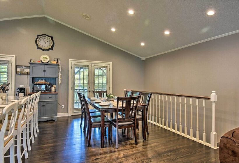 Lakefront Home W/ Private Dock In Hot Springs!