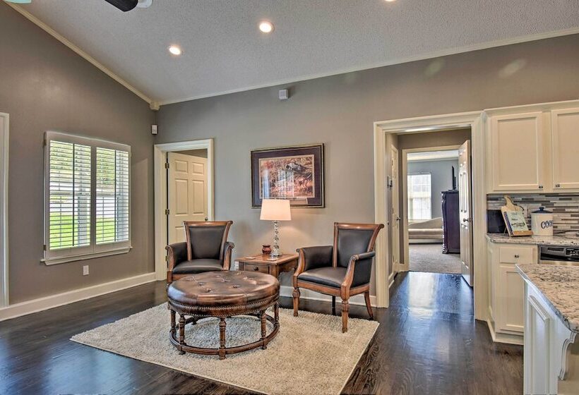 Lakefront Home W/ Private Dock In Hot Springs!