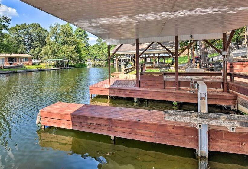 Lakefront Home W/ Private Dock In Hot Springs!
