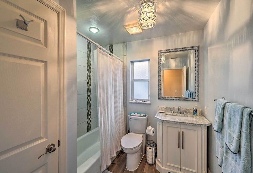 House W/ Heated Pool & Grill   Walk To Beach!