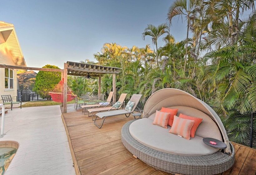 House W/ Heated Pool & Grill   Walk To Beach!