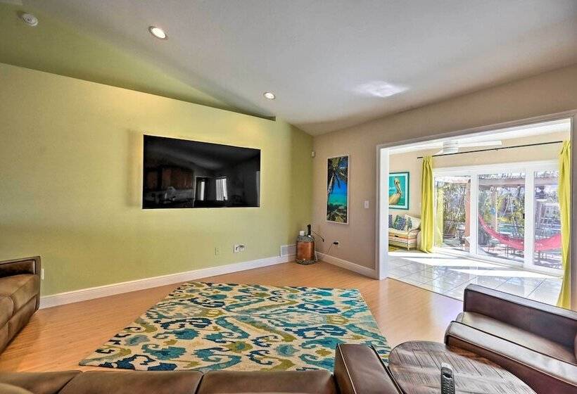 House W/ Heated Pool & Grill   Walk To Beach!