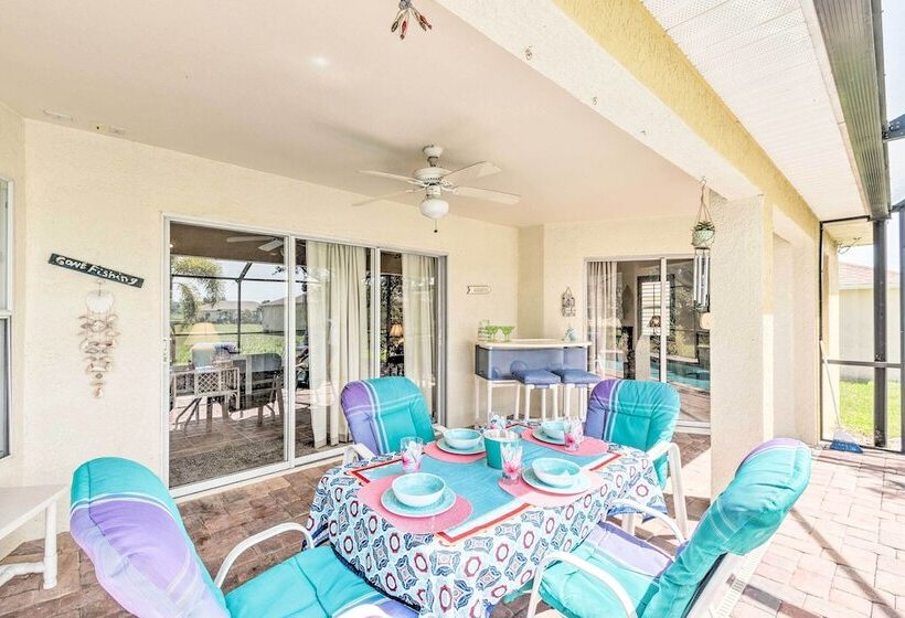 6 Mi To Waterpark: Tropical Home In Cape Coral