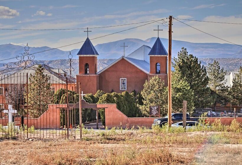 Idyllic Española Casita W/ Charcoal Grill