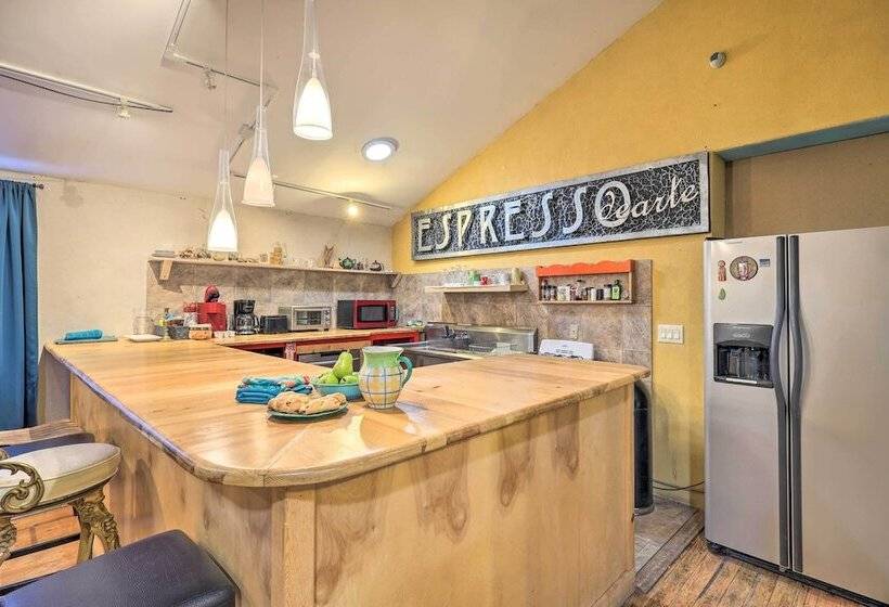 Idyllic Española Casita W/ Charcoal Grill