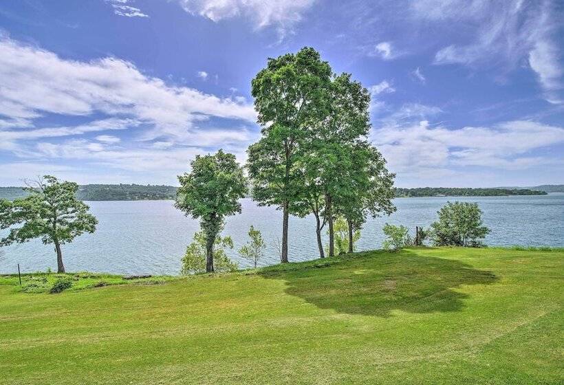 Inviting Home W/ Pool & Hot Tub On Table Rock Lake