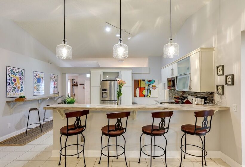 Inviting Jensen Beach Home W/ Screened In Patio!