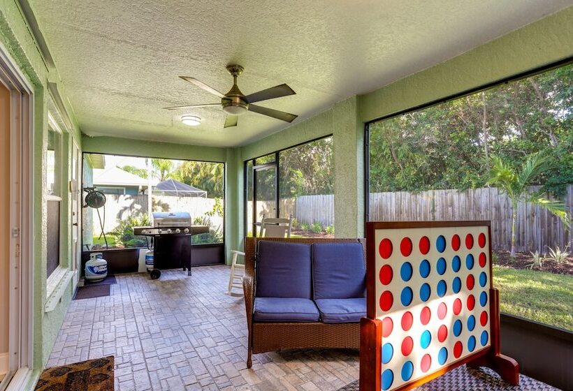Inviting Jensen Beach Home W/ Screened In Patio!