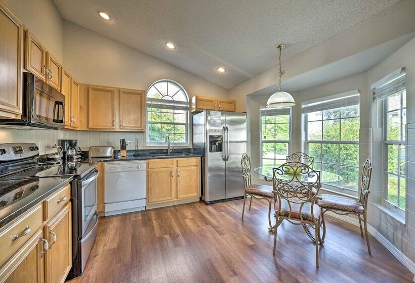 Kissimmee Escape W/ Lanai & Private Pool!