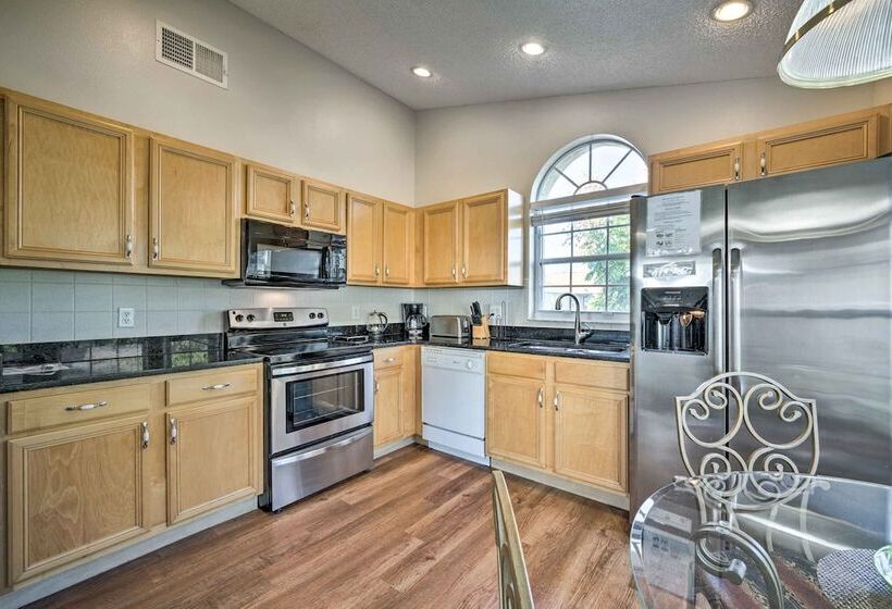 Kissimmee Escape W/ Lanai & Private Pool!