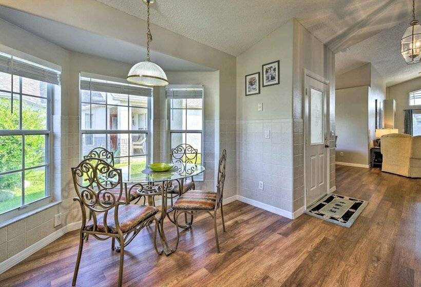 Kissimmee Escape W/ Lanai & Private Pool!