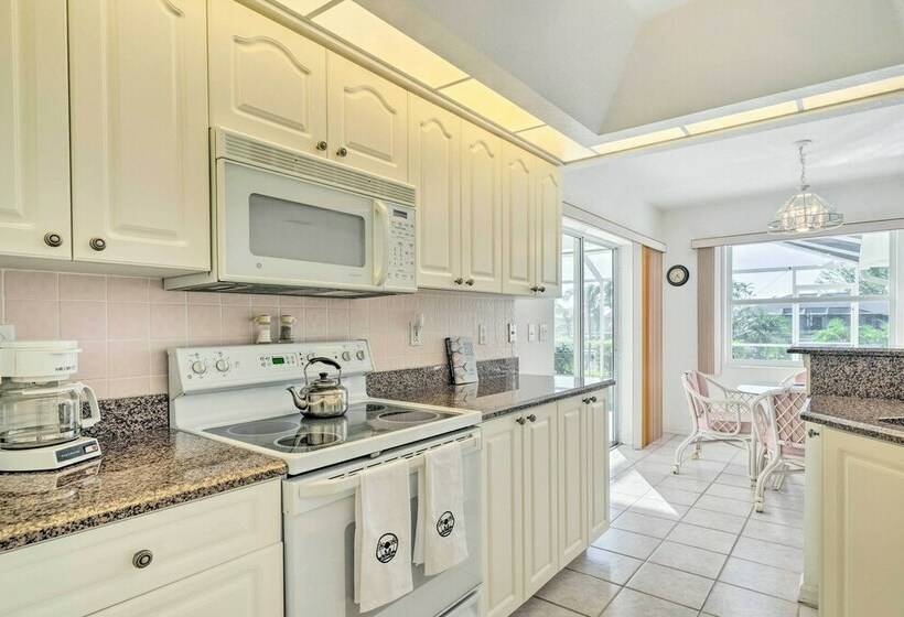 La Buena Vida    Private Pool W/ Lanai!