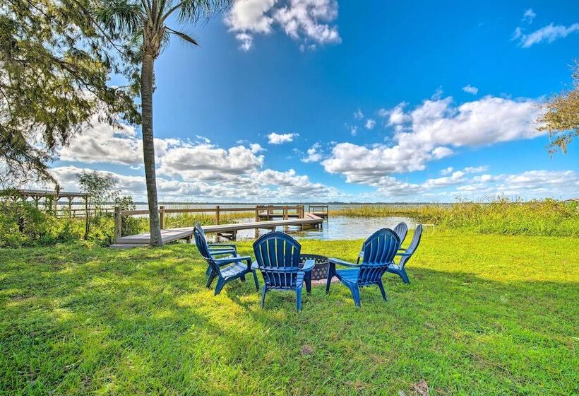 Waterfront Lake Dora Escape W/ Private Dock & Slip
