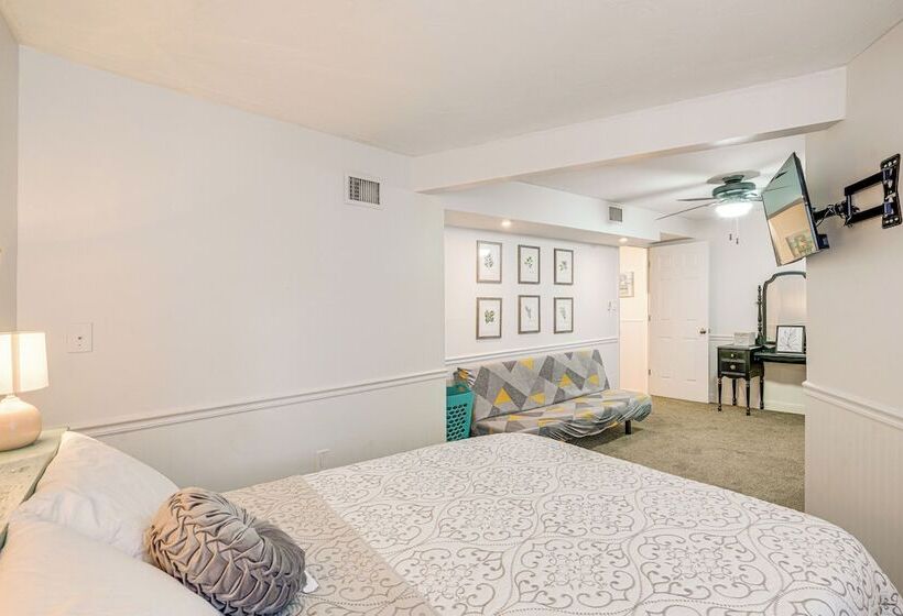 Lake Francis Lily Pad   Home W/ Hot Tub & Dock!