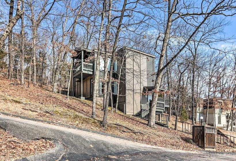 < 1 Mi To Margaritaville Resort: Osage Beach Home!