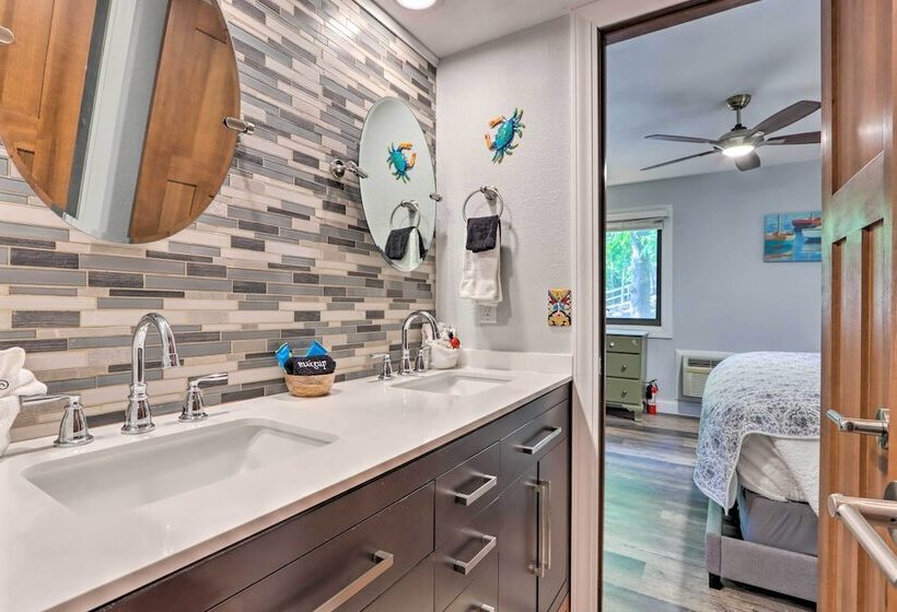 2 Mi To Margaritaville: Lake Of The Ozarks Home!