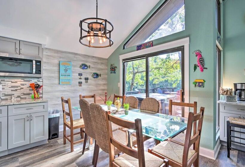 2 Mi To Margaritaville: Lake Of The Ozarks Home!