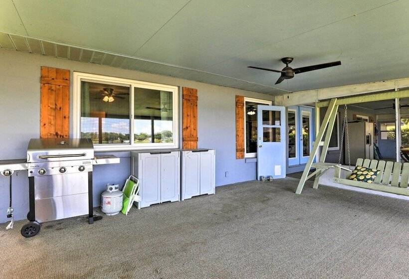 Lakefront Babson Park Escape: Pet Friendly!