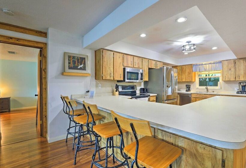 Lakefront Babson Park Escape: Pet Friendly!