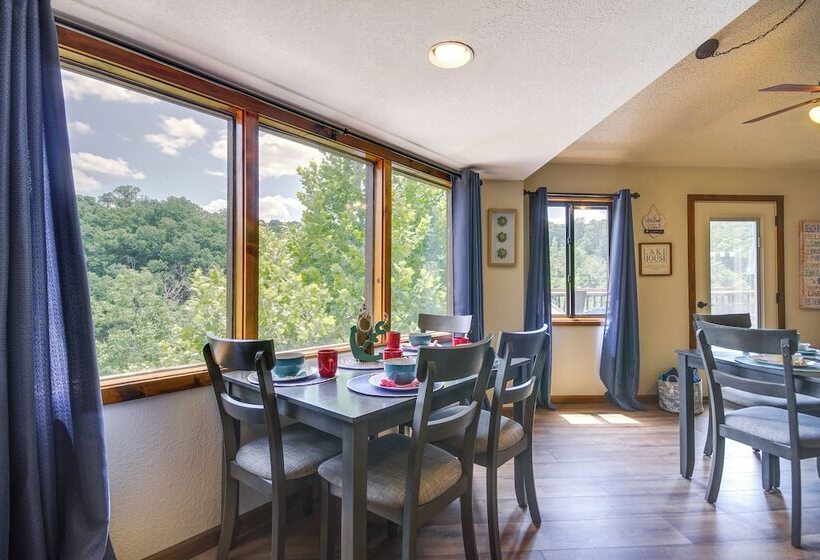 Lakefront Home In The Woods W/ Community Pool!