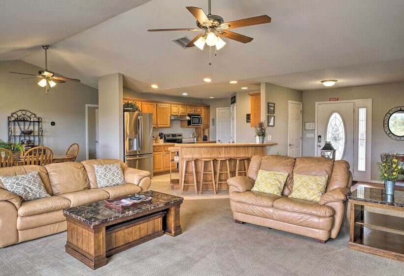 Kimberling City Home W/ Game Room & Lake Access