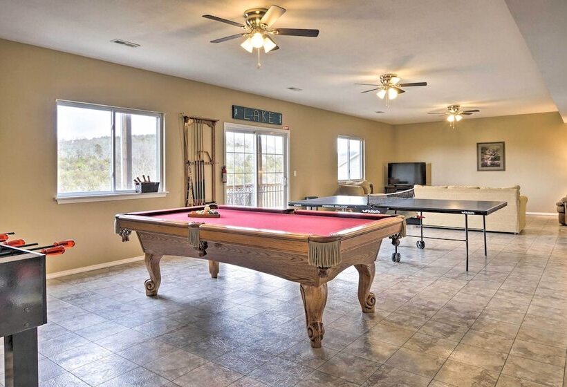 Kimberling City Home W/ Game Room & Lake Access