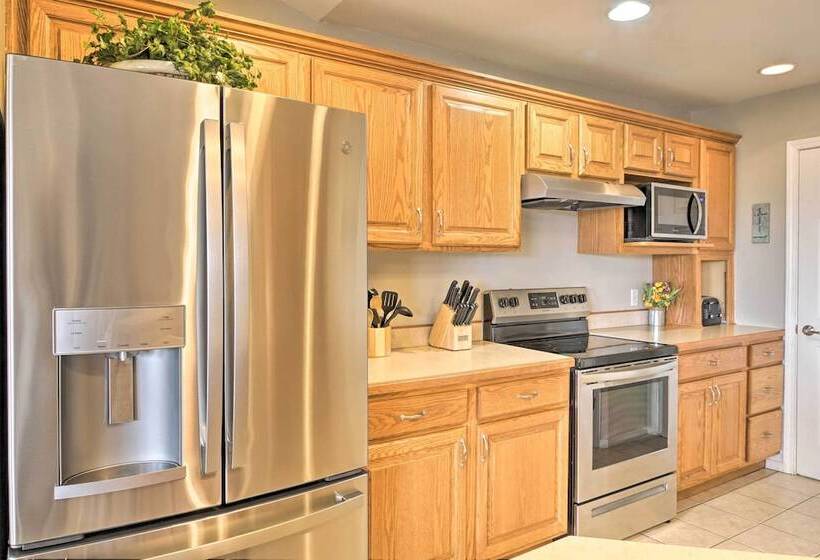 Kimberling City Home W/ Game Room & Lake Access