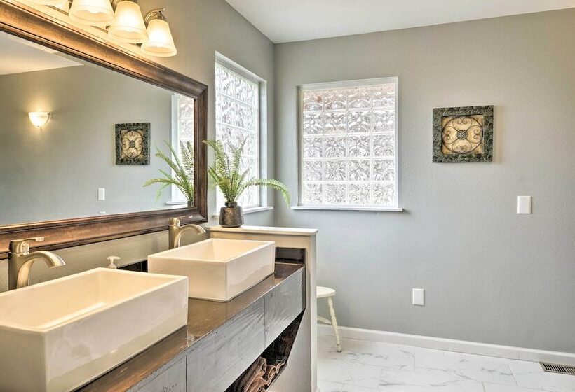 Kimberling City Home W/ Game Room & Lake Access