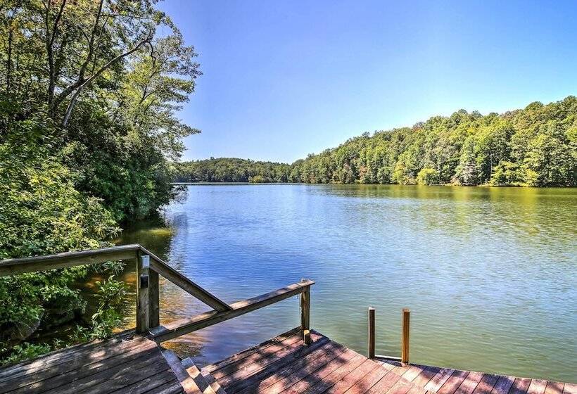 Mountain Rest Cottage W/ Gas Fireplace!